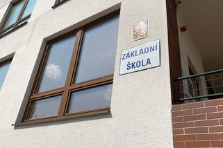 Útok nožem ve škole: Děti se poschovávaly ve třídách a čekaly - Seznam Zprávy